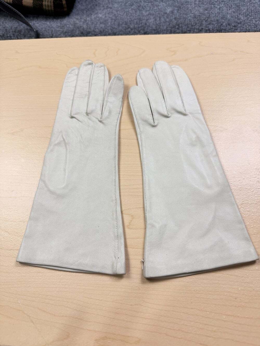 Vintage Van Raalte Leather Gloves Gray Off White Flared Gauntlet 1950s